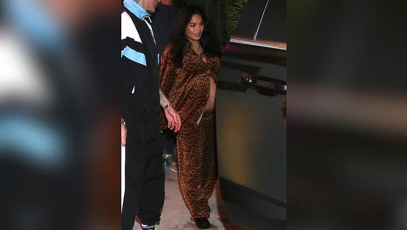 Vanessa Hudgens setzte zur Halloweenparty auf Leo. Vanessa Hudgens setzte zur Halloweenparty auf Leo.