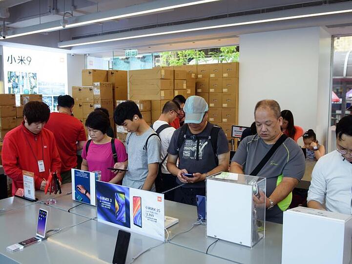 Shop von Xiaomi in Hongkong: Sein neues Smartphone "Redmi Note 8" bringt das Unternehmen mit einem offiziellen Startpreis ab 249 Euro auch in Deutschland in den Handel.