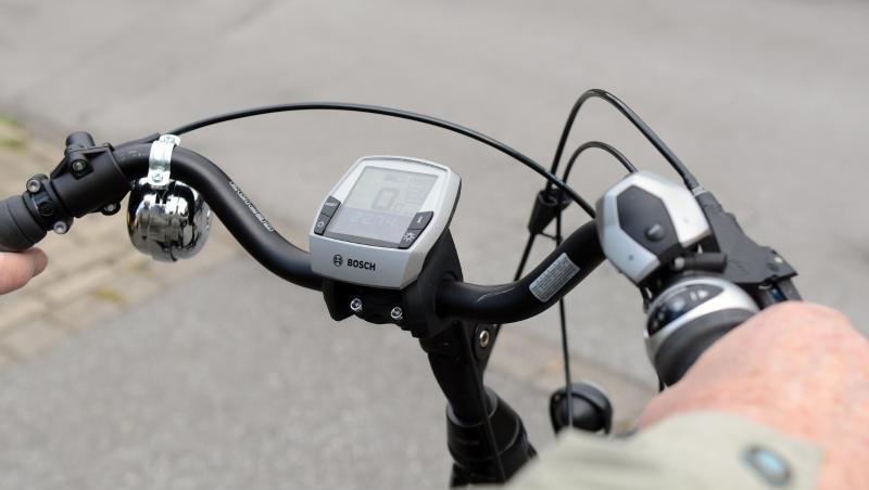 Bei einer Fahrt auf dem Elektrorad ist die Gefahr eines tödlichen Unfalls nach Berechnungen der Allianz dreimal höher als auf einem normalen Fahrrad ohne Motor. Bei einer Fahrt auf dem Elektrorad ist die Gefahr eines tödlichen Unfalls nach Berechnungen der Allianz dreimal höher als auf einem normalen Fahrrad ohne Motor.
