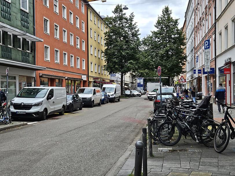 Als wäre nichts gewesen - so schaut es in der Weißenburger Straße aus. Als wäre nichts gewesen - so schaut es in der Weißenburger Straße aus.