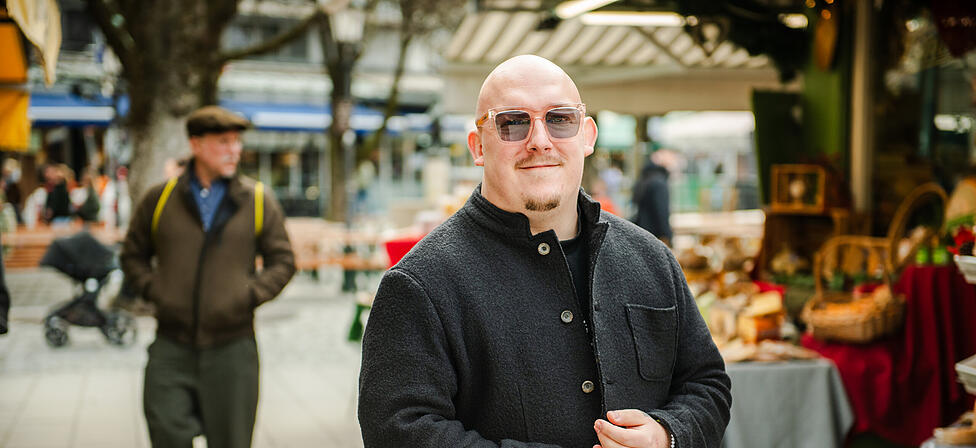 Der M&uuml;nchner Influencer Philip Windsperger (29) will in den Stadtrat. Die AZ hat ihn am Viktualienmarkt getroffen.
