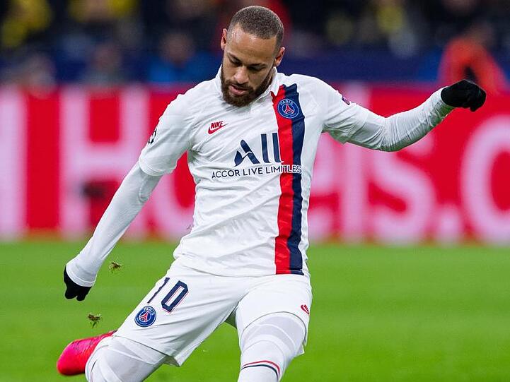 Die brasilianische Fußball-Diva Neymar will wieder zurück zum FC Barcelona.