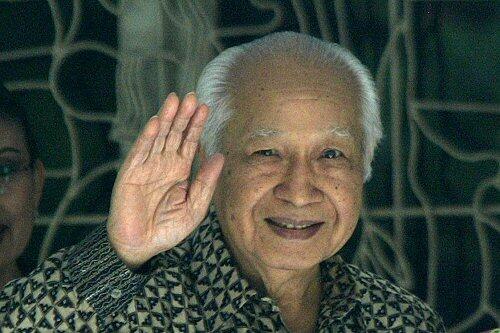 Indonesiones Ex-Präsident Suharto ist tot