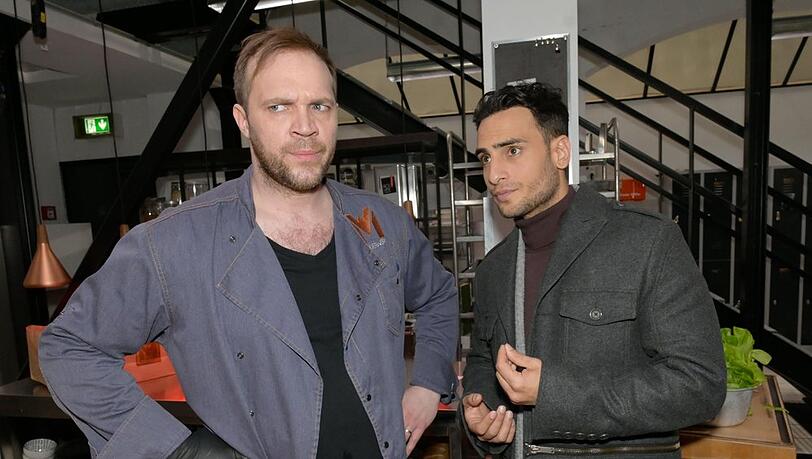 "GZSZ": Erik (l.) und Nihat haben wegen Julian Stress.
