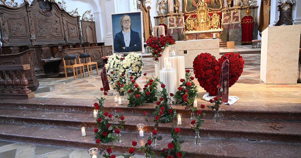 Emotionaler-Abschied-vom-K-nig-des-Jazz-Trauerfeier-f-r-Klaus-Doldinger