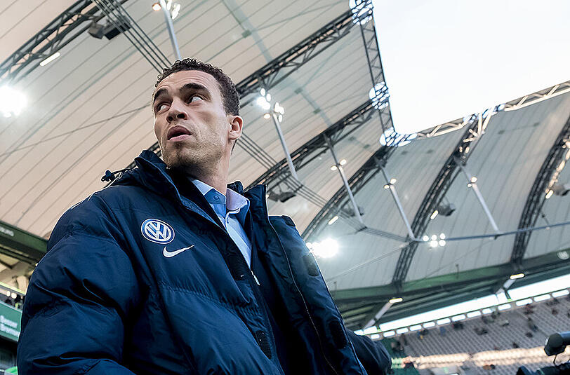 Der frühere Bayern-Spieler Valerien Ismael war in Wolfsburg als vorheriger Trainer des VfL-Regionalligateams zunächst als Interims- und relativ schnell als neuer Chefcoach installiert worden.