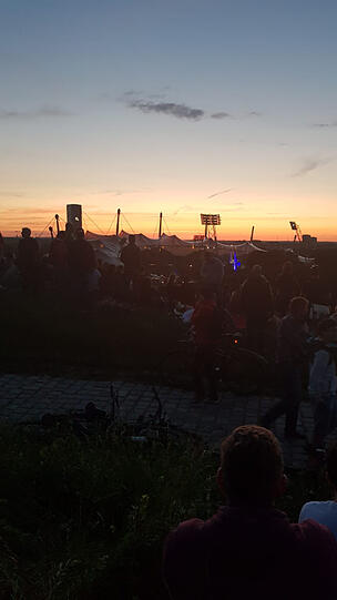 Und lauschten der Band um Sänger Til Lindemann.
