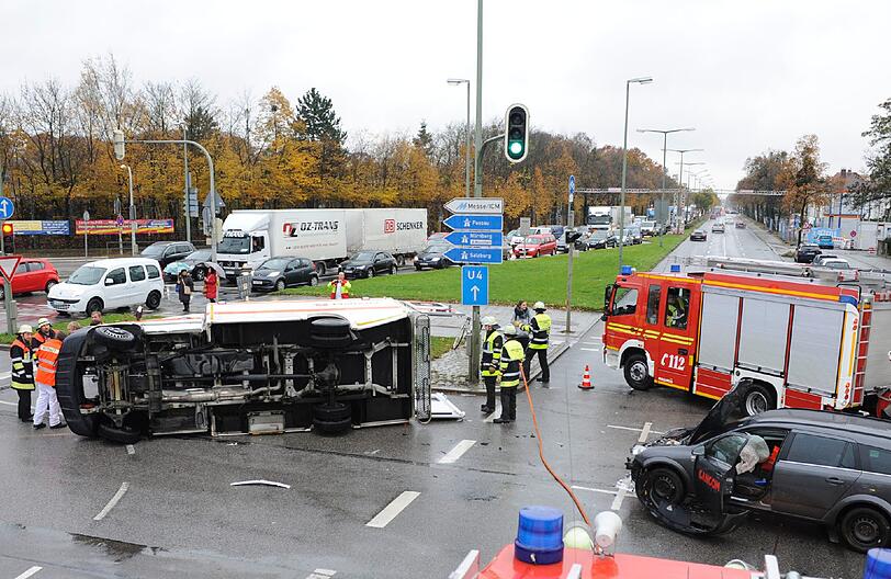 Unfall auf der Fürstenrieder Straße - die Bilder.
