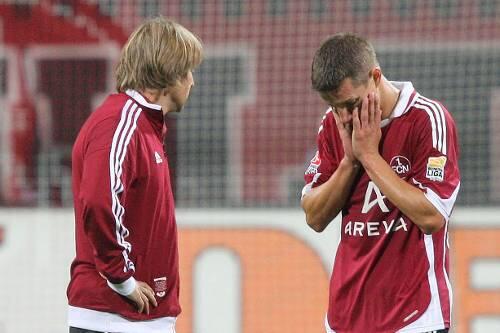 Der Verzweiflung nahe: Marek Mintal mit Trainer Michael Oenning.