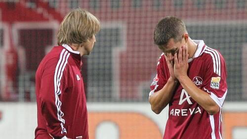 Der Verzweiflung nahe: Marek Mintal mit Trainer Michael Oenning. Der Verzweiflung nahe: Marek Mintal mit Trainer Michael Oenning.