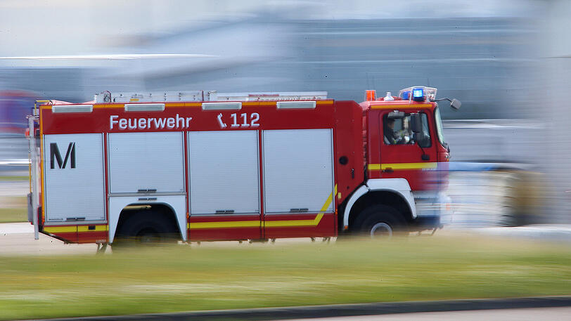 Die Löschfahrzeuge der Flughafenfeuerwehr sind besonders ausgerüstet.