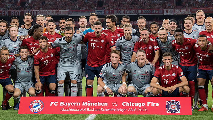 Am 23. Mai 2015 (2:0 gegen Mainz) hatte Schweinsteiger sein letztes Pflichtspiel für den FC Bayern bestritten, danach war er nach 17 Jahren in München zunächst zu Manchester United gewechselt, bevor 2017 der Transfer zu Chicago Fire folgte.