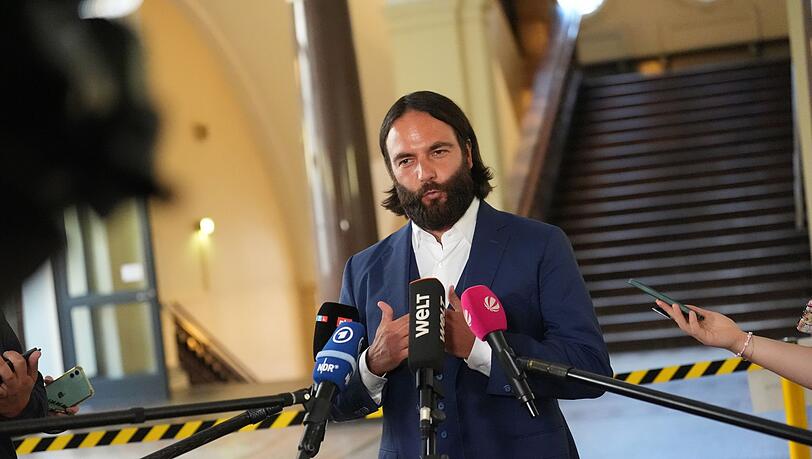 Gegen Christina Blocks Verteidiger Ingo Bott ermittelt die Hamburger Staatsanwaltschaft wegen Missbrauchs von Titeln. (Archivbild)