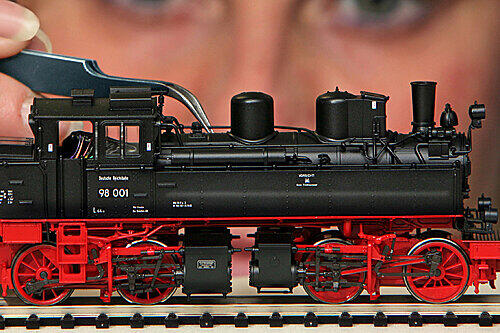 Hochbegehrt bei Sammlern: Mini-Dampflokomotiven der Firma Märklin, doch die hatte der Dieb nicht im Ebay-Angebot.