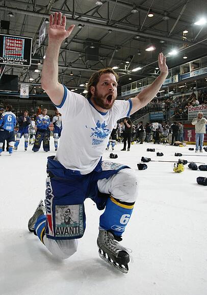 Kult-Spieler wie Markus Jocher bleiben den EHC-Fans mit Sicherheit im Gedächtnis. Kult-Spieler wie Markus Jocher bleiben den EHC-Fans mit Sicherheit im Gedächtnis.