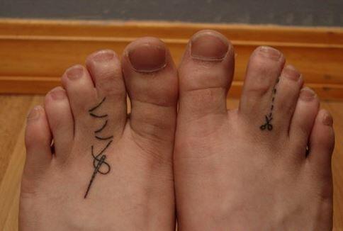 Über Geschmack lässt sich bekanntlich streiten... Die witzigsten Horror-Tattoos in der Bilderstrecke.
