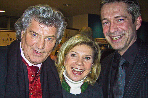 Das Schlagerpaar Marianne und Michael mit ihrem &bdquo;Leibkoch&ldquo; Alexander Herrmann (re.).