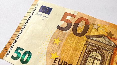 Wenn Sie einen 50-Euro-Schein am Scheibenwischer Ihres Autos entdecken, sollten Sie vorsichtig sein.
