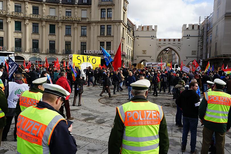 Die Bilder zur Demonstration gegen die Sicherheitskonferenz in München...