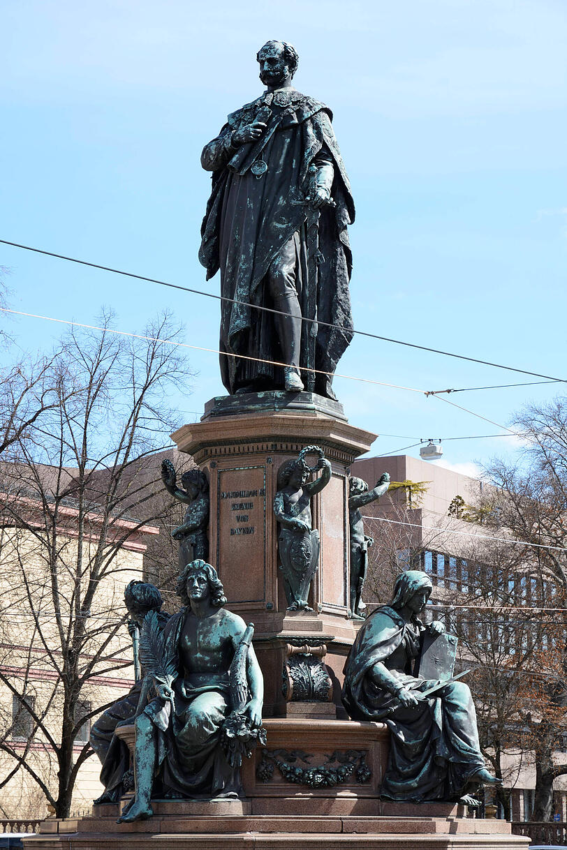 Maximilian II. regierte von 1848 bis 1864. Maximilian II. regierte von 1848 bis 1864.
