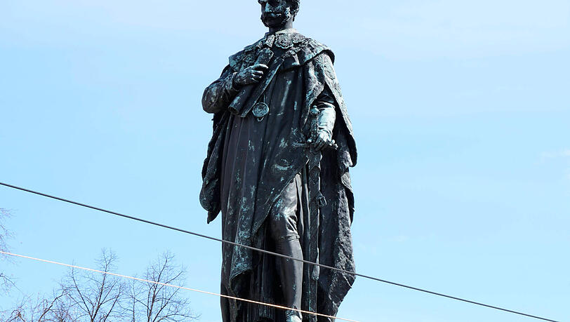 Maximilian II. regierte von 1848 bis 1864. Maximilian II. regierte von 1848 bis 1864.