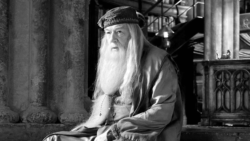 Große Trauer um den Dumbledore-Darsteller: Mit 82 Jahren ist Schauspieler Sir Michael Gambon gestorben.