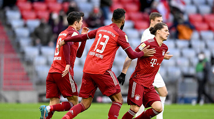 Jubel über den Blitz-Ausgleich von Robert Lewandowski (l.). Marcel Sabitzer (r.) blieb bei seinem Startelf-Einsatz blass.