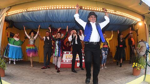 Der "Schichtl" Manfred Schauer und sein Team werben f&uuml;r die Vorstellung. (Archivbild)