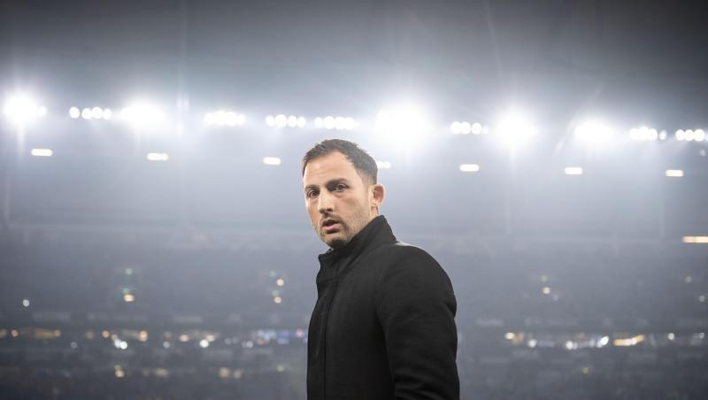 Im Kampf um seinen Arbeitsplatz beim FC Schalke 04 zieht Domenico Tedesco alle Register. Im Kampf um seinen Arbeitsplatz beim FC Schalke 04 zieht Domenico Tedesco alle Register.