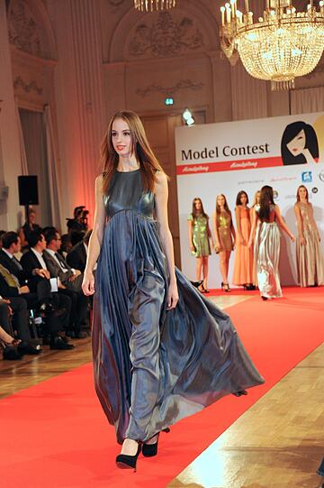 Der AZ-Modelcontest 2013 ist zu Ende. Die Siegerin heißt Marie Scherbinek &mdash; und die 17-Jährige kann ihr Glück immer noch nicht fassen. Wir zeigen die besten Bilder vom Finale in der Residenz.