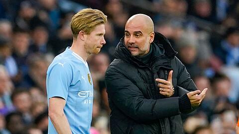 Kevin De Bruyne gab beim FA-Cup-Sieg gegen Huddersfield sein Comeback für Manchester City.