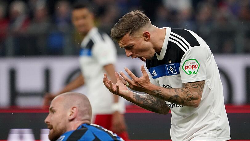 Auch gegen Paderborn reicht es für den HSV nicht zum Sieg - Torschütze Sonny Kittel ist außer sich.