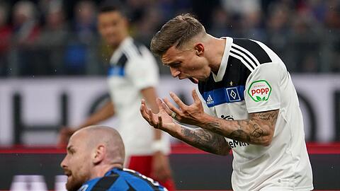 Auch gegen Paderborn reicht es für den HSV nicht zum Sieg - Torschütze Sonny Kittel ist außer sich.