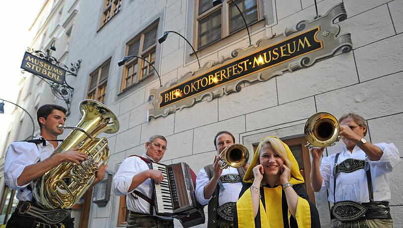 Ogspuit is! Im Bier- und Oktoberfestmuseum haben die Wirte ihre Biere verkostet. Das können Sie jetzt auch!