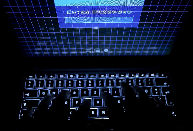 Schnell ist es passiert und Daten im Internet sind auf dem Weg in die falschen Hände.