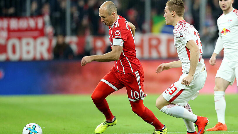 Arjen Robben, NOTE 2: Der Bayern-Kapitän holte den Platzverweis für RB-Kapitän Orban heraus, scheiterte anschließend per Freistoß an Gulacsi (15.). Vorlagengeber zu James' Führungstreffer - per Außenristpass. Verpasste in der zweiten Halbzeit ein eigenes Tor.