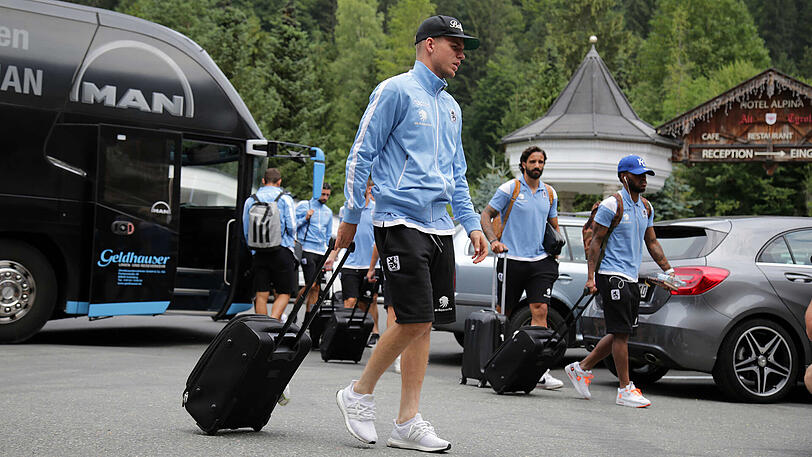 Die Löwen sind da! In Kössen/Tirol hat das zweite Trainingslager des TSV 1860 in der Vorbereitung auf die Drittliga-Saison begonnen.