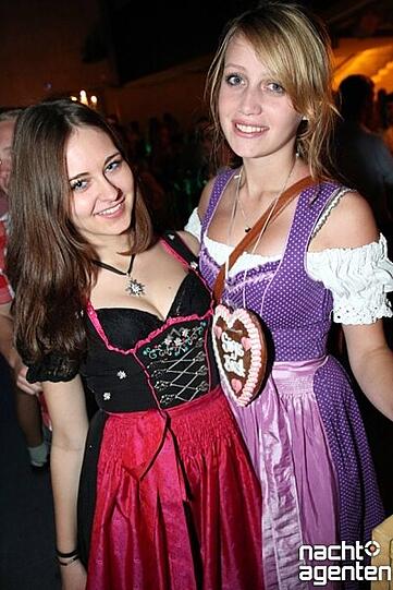 Der Wiesnmarathon am Freitag im neuraum: 16 Tage Wiesn, 16 Tage Party ist das Motto: 
Mehr Bilder gibt's auf www.nachtagenten.de