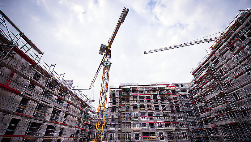 In den Großstädten werden zu wenig Wohnungen gebaut, auf dem Land zu viele. In den Großstädten werden zu wenig Wohnungen gebaut, auf dem Land zu viele.