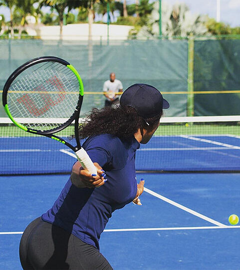 Serena Williams ist wieder da: Wir schauen uns ihr Comeback auf dem Tennis-Court mal genauer an - und schauen, was sie in den letzten Wochen so angestellt hat.
