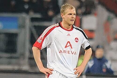 Grübel, grübel, derStammplatz ist in Gefahr: Kapitän Andreas Wolf droht Ersatzbank.