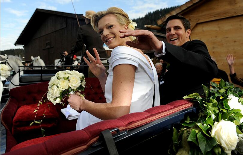 Die schönsten Bilder von der Hochzeit des Ski-Stars.