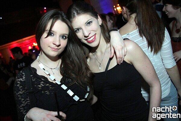 Viel los ist auch bei Chuckie Live im neuraum. Mehr Bilder von unter: www.nachtagenten.de