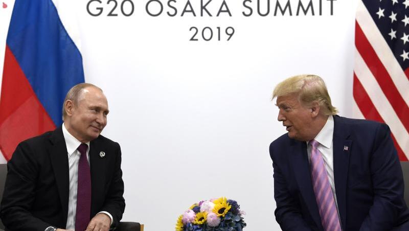 US-Präsident Donald Trump (r) und Russlands Präsident Wladimir Putin. US-Präsident Donald Trump (r) und Russlands Präsident Wladimir Putin.