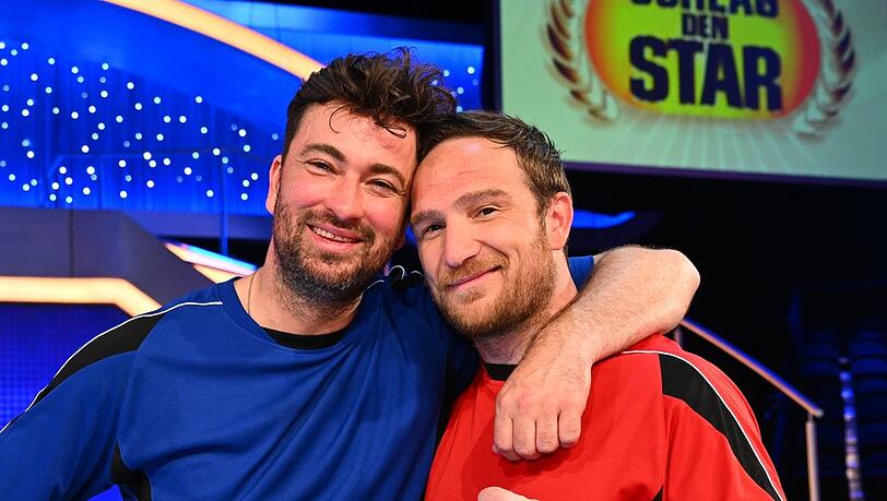 Hatten sich am Ende wieder lieb: "Schlag den Star"-Konkurrenten Marteria (li.) und Frederick Lau.