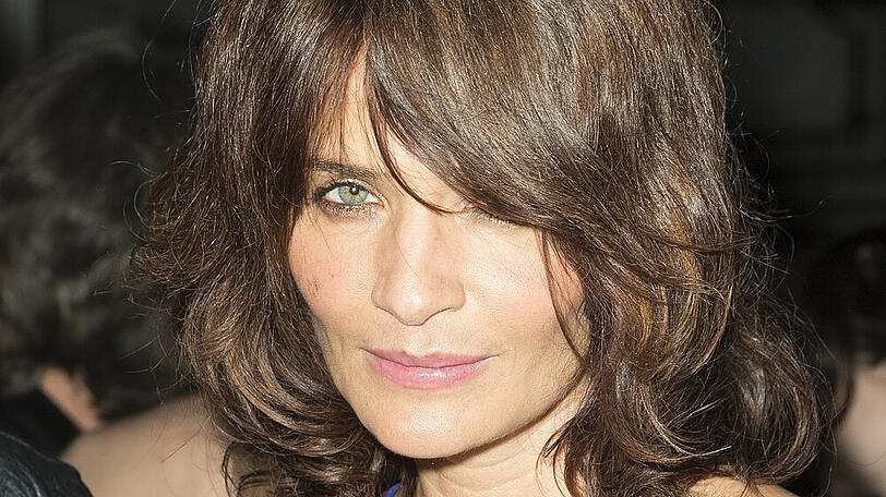 Helena Christensen hat einen alten Designerbody wiedergefunden.
