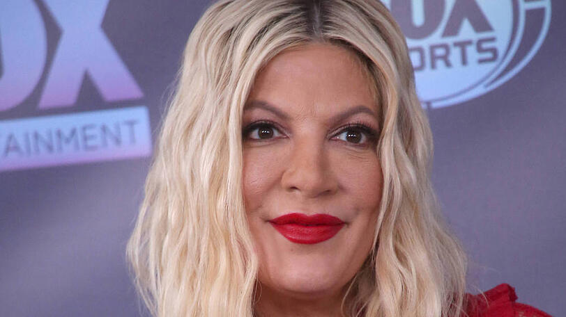 Tori Spelling hat ein für alle Mal klargestellt, bei welchen Körperteilen der Schönheits-Doc Hand angelegt hat