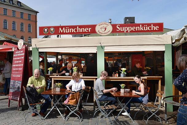 Münchner Suppenküche am Viktualienmarkt. Münchner Suppenküche am Viktualienmarkt.