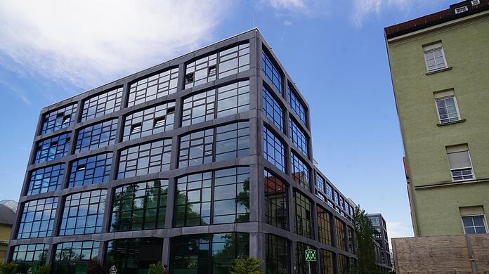 "Ein offenes Haus mit kahlem, reduziertem Industriedesign": So sieht das Gebäude im Kreativquartier aus.