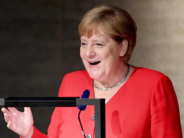 Bundeskanzlerin Angela Merkel bei der Eröffnung der James-Simon-Galerie auf der Museumsinsel.